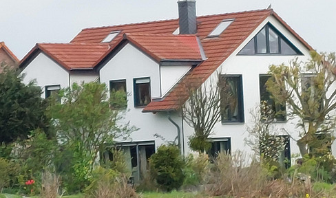 "RESERVED" Architect-designed house in Wennigsen, with views of the Deister mountain range.