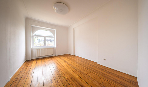 Provisionsfrei: Wohnung mit zusätzlichem Wohnbereich nahe Killesberg & Milaneo