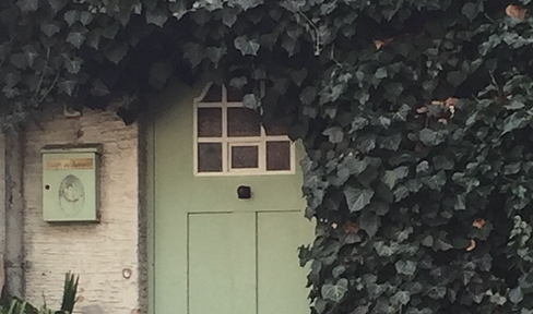 Charming semi-detached house.