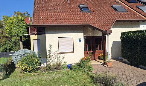 Haus mit ELW. in Wü-Lengfeld mit viel Grün