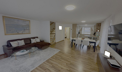 Modern terraced house (built in 2013), 195 m² of living space, attic studio, garden, garage - available without commission.