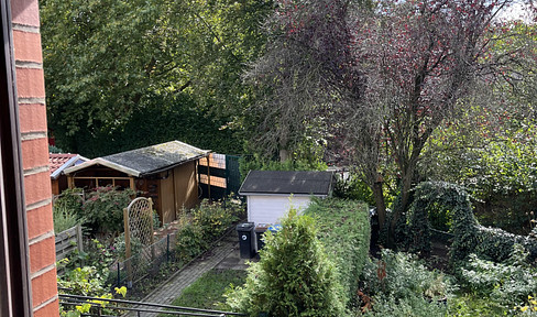 Charmantes Reihenhaus (5Z, neue EKB, 2 Bäder, GästeWC, Garten, Garage