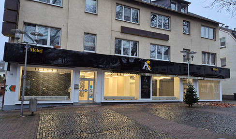 Representative sales area with a spacious layout and flexible usage options.