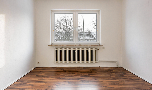 The perfect balance of tranquility and city living: Your new townhome – available now, with no commission fees.