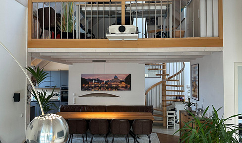 Traumhafte 4 Zi. DG Galeriewohnung