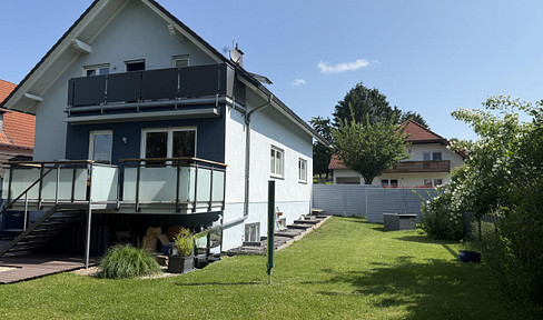 Detached house (no agency fees), 726 square meters of land, located on a "play street," with an additional 868 square meters of land.