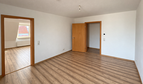 Renovierte helle 2 Zimmer Wohnung direkt am EvK Herne mit Einbauküche