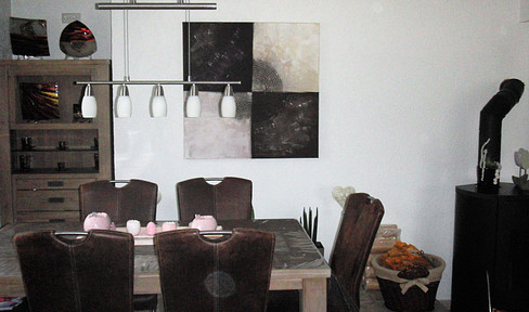 3 Zimmer Wohnung mit Balkon und Weitblick