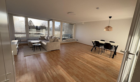 Newly renovated 1.5-room apartment, furnished, with balcony and parking space in Böblingen.