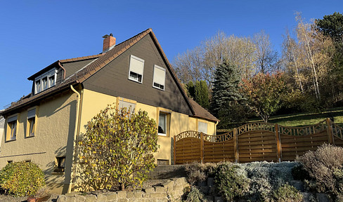 Freistehendes Haus in seltener Waldrandlage mit Weitblick