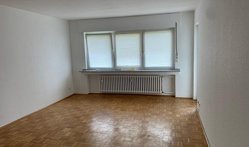 Komplett modernisierte 3-Zimmer-Wohnung im Erdgeschoss mit Balkon