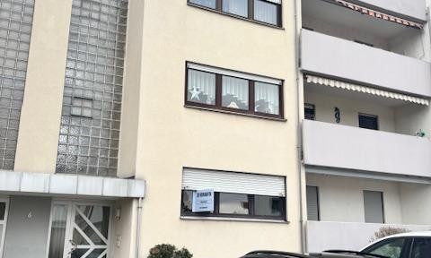 3-room apartment with fitted kitchen.