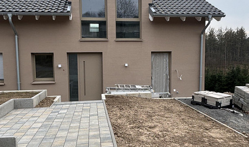 New 4-room apartment, KfW 40 standard, in Neunkirchen-Seelscheid.