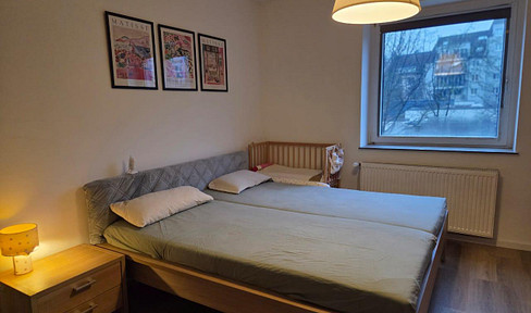 Fully furnished 3-room apartment with 2 balconies, located near the Düsseldorf University of Applied Sciences.