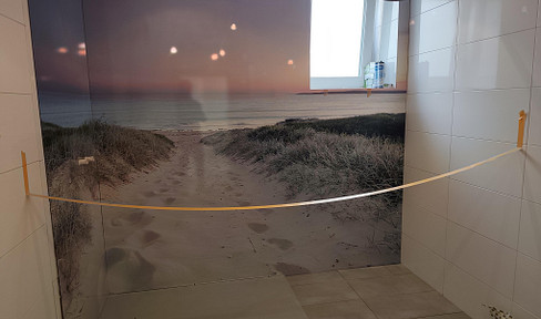 First occupancy: Modernized apartment in a historic building, suitable for seniors, fully accessible, with a large workshop.