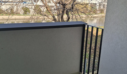 One-room studio apartment in a quiet, green location.