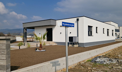 BUNGALOW WITH HIGH-END FINISHES - Stylish design in a central location - 3385 Prinzersdorf.