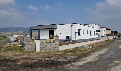 BUNGALOW WITH HIGH-END FINISHES - Stylish design in a central location - 3385 Prinzersdorf.