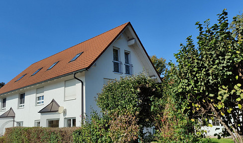 Ruhig Wohnen im Grünen - Einfamilienhaus, DHH, Garage u. Stellplatz in Feldmoching. Provisionsfrei