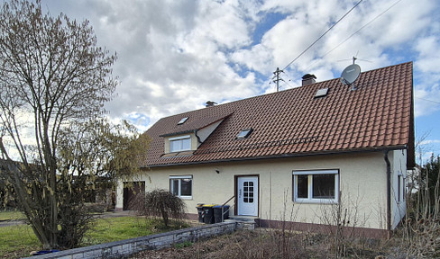 Charmantes Einfamilienhaus mit viel Platz und großem Grundstück in attraktiver Lage
