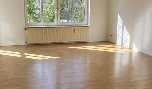 Wohnung mit Balkon, Einbauküche, Tiefgarage in Wolfsburg