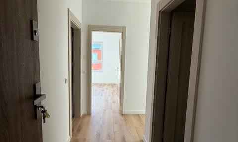 Sunny 2-room apartment with balcony and underfloor heating, located in Berlin Biesdorf.