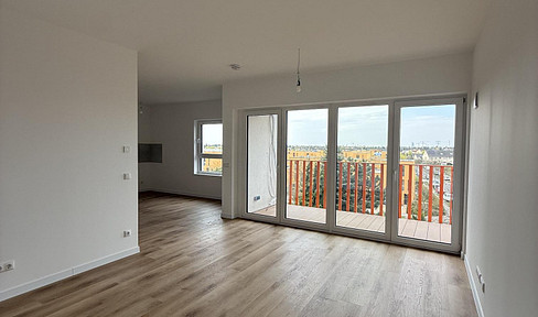 Sonnige 4-Zimmer Wohnung mit 2 Balkonen, Fussbodenheizung in Berlin Biesdorf, A15/16