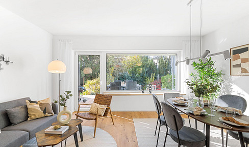 Dreamlike semi-detached house with 5 rooms: Available for first occupancy after complete renovation.