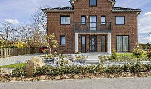 Modern villa / semi-detached house with 5 rooms, located near Hamburg.
