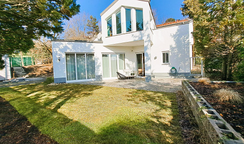 Charming single-family house with a garden, in a prime location - No commission for the buyer!