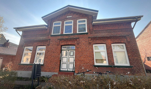 Mehrfamilienhaus mit Mietsteigerung und Ausbaureserve