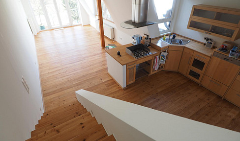 Bright and airy two-story apartment in Bonn Endenich, featuring a rooftop garden.