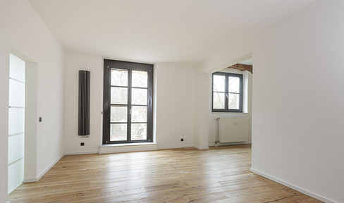 Moderne 104qm Gartenwohnung im Regensburger Osten