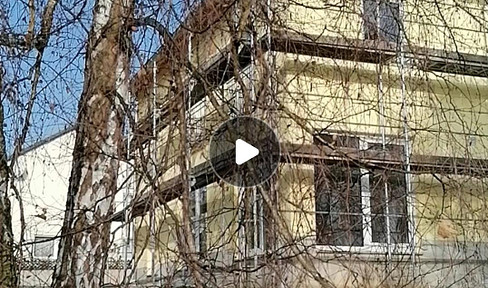 Bidding process for a new construction of a city villa in Hof-Krötenbruck.