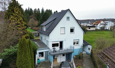 saniertes freistehendes Einfamilienhaus mit 5 Zimmern, Garage und Garten in Waldbrunn Hausen