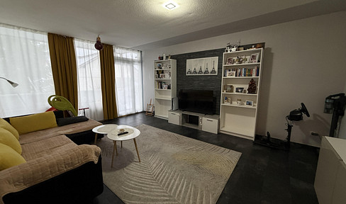 3-room ground floor apartment.