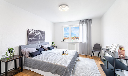 PROVISIONSFREI: bezugsfreie renovierte 3-Zimmer-Wohnung mit Garage, Balkon und Domblick