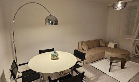 Bright, furnished apartment in Friedenau.