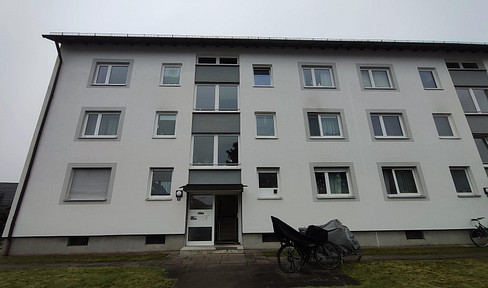 No fees! Charming 2-room apartment with a great layout.