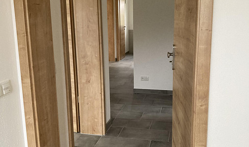 moderne 3-Zimmer-Wohnung mit großem Südbalkon