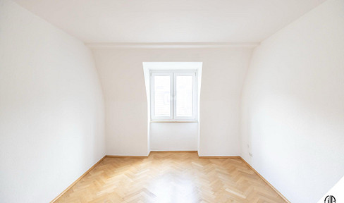 * Renovierte 2 Zimmer + Balkon mit Altbaucharme im Szeneviertel Gostenhof! PROVISIONSFREI! *