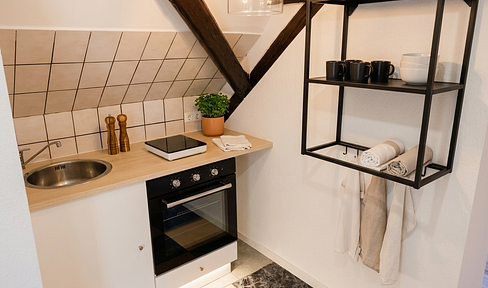 Renovated 3-room attic apartment in the city center of Friedberg.