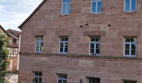 Stilvoll modernisierte 2,5-Zimmer-Wohnung – sofort bezugsfrei