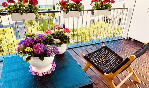 Elegant 3-room apartment on the 2nd floor with a balcony, located in Scharnhauser Park.