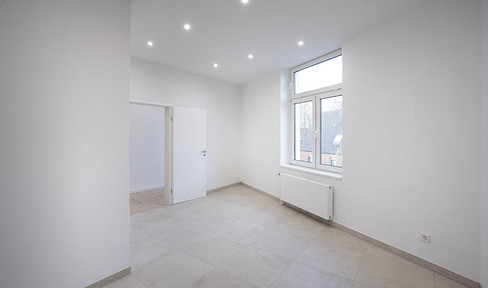 Provisionsfrei: Renoviert & bezugsfrei – 2,5-Zimmer-Wohnung zum Einziehen oder Vermieten!