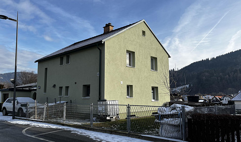 Dreamlike detached house with a garage and a sun-drenched garden paradise (no commission).