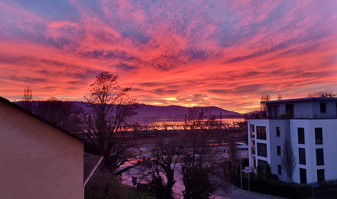Dreamy 3-room apartment with lake views.