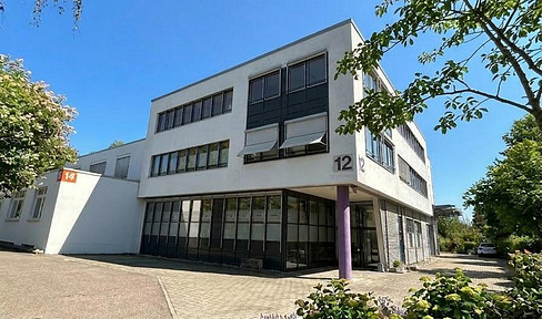 Gesamte Büroetage 2. OG - 395m² -  8,35 / m² Kaltmiete - nahe S-Bahn Ditzingen