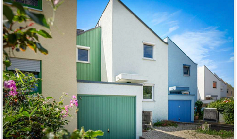 Terraced house (5 rooms) in a location close to the city center – requiring renovation.