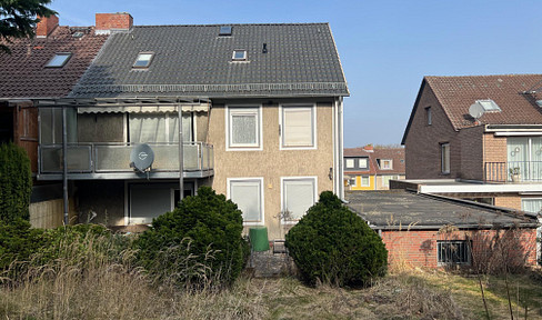 Charmante Doppelhaushälfte - 3 Wohneinheiten in Wolfsburg-Laagberg zu verkaufen